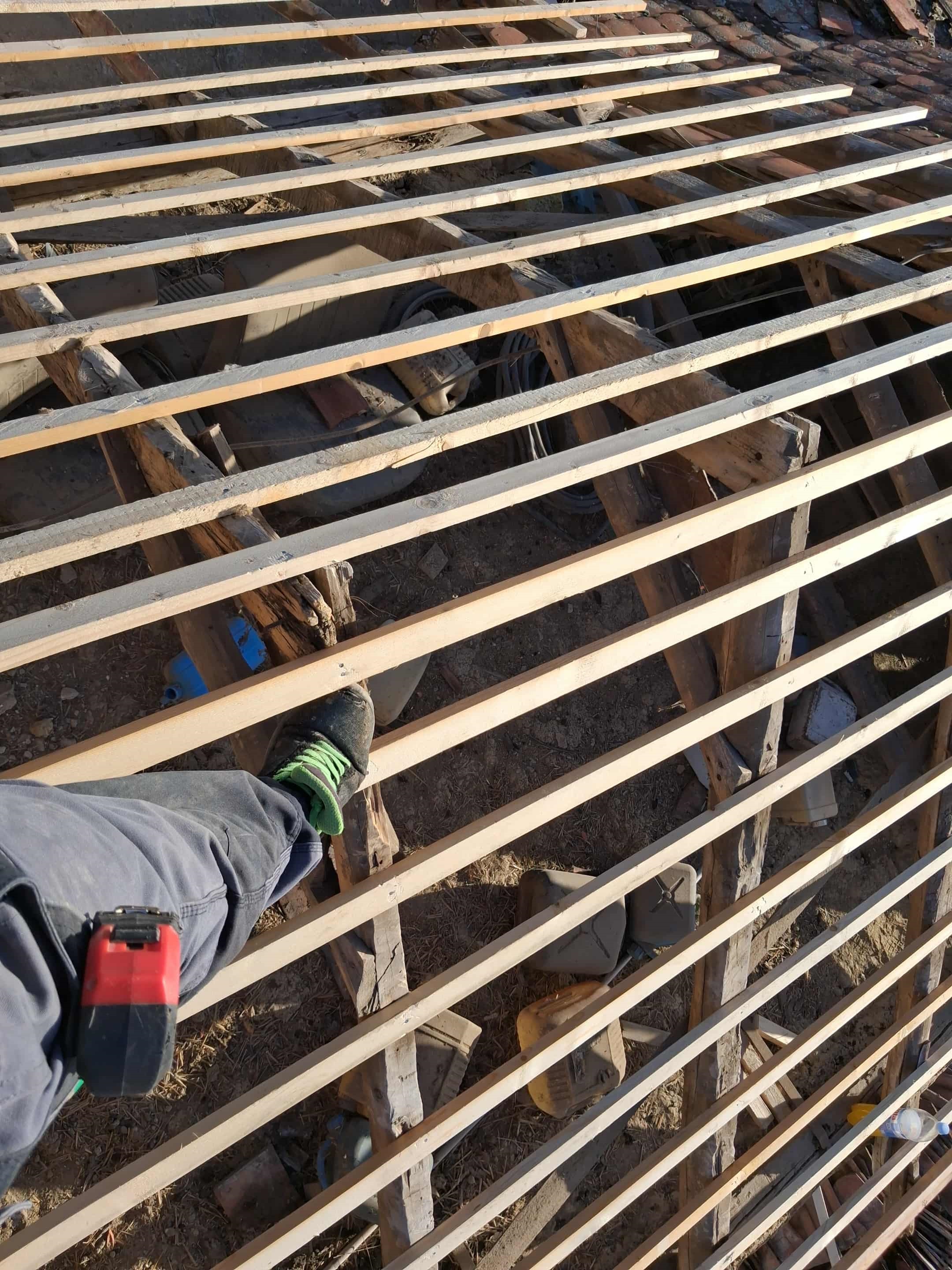 Nagy Balázs. E.V. Körösladány Békés megye ács tetőjavítás